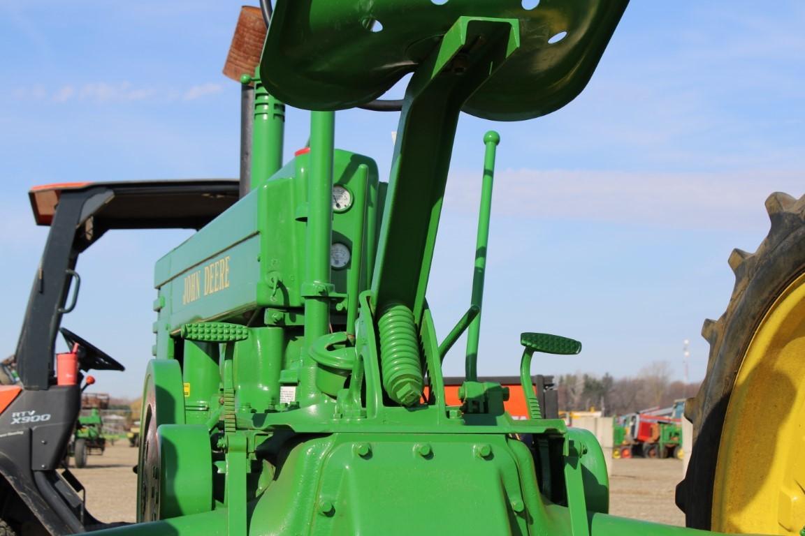 23714-JOHN DEERE B