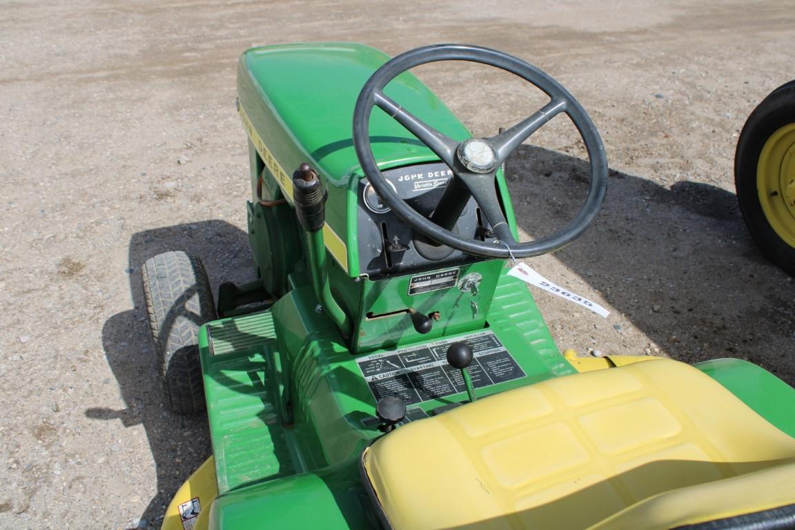 23635-JOHN DEERE 110 L&G
