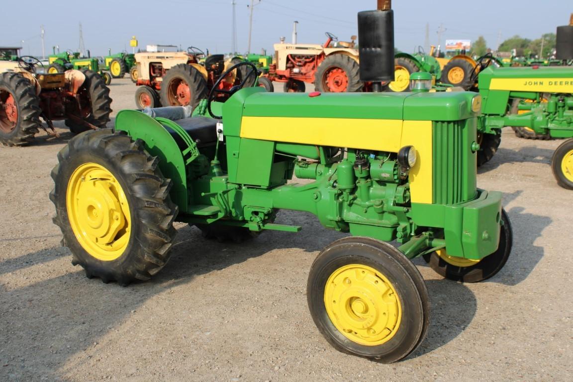 15150-JOHN DEERE 330 U