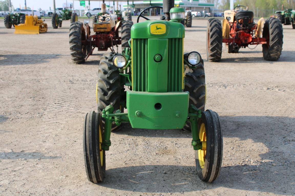 15183-JOHN DEERE 330 S