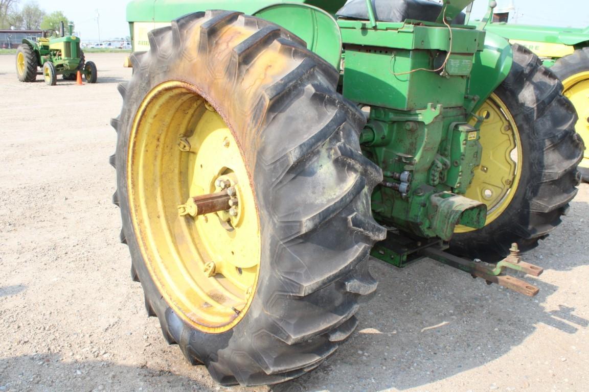 15184-JOHN DEERE 730