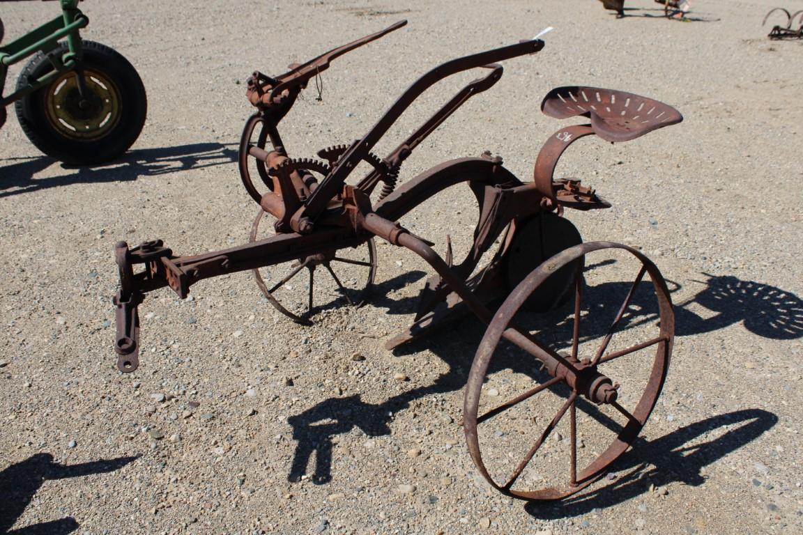 15313-1 BTM SULKY PLOW