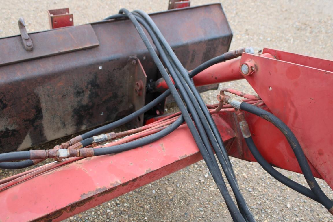 IH 2250 FRONT LOADER