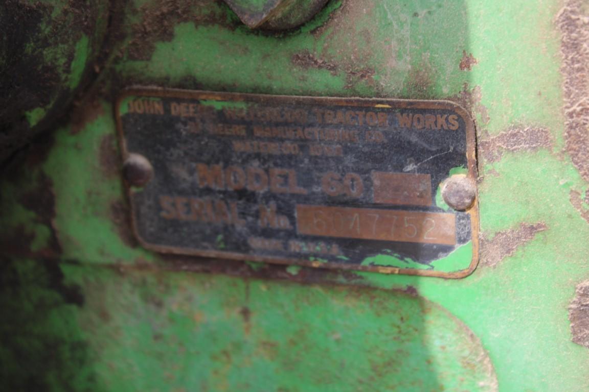 29933-JOHN DEERE 60