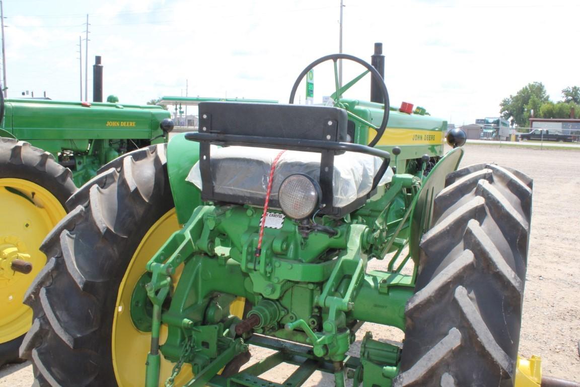 31569-JOHN DEERE 320V