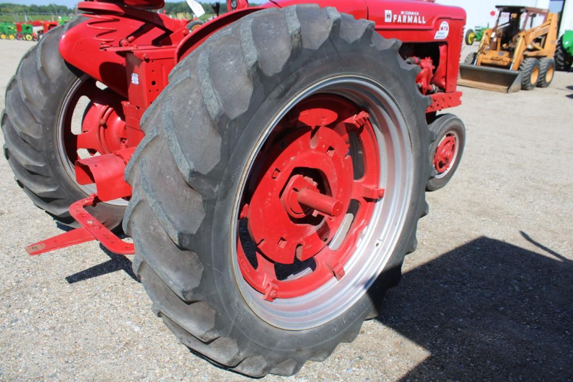 33271-FARMALL SUPER M