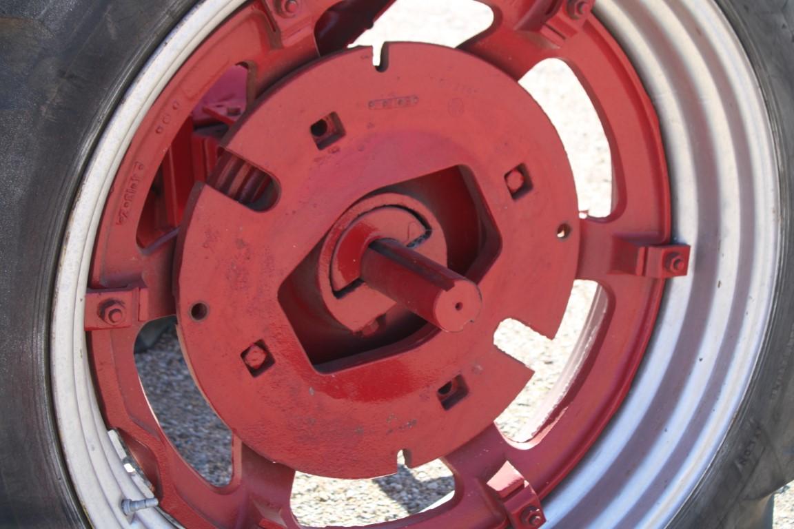 33271-FARMALL SUPER M