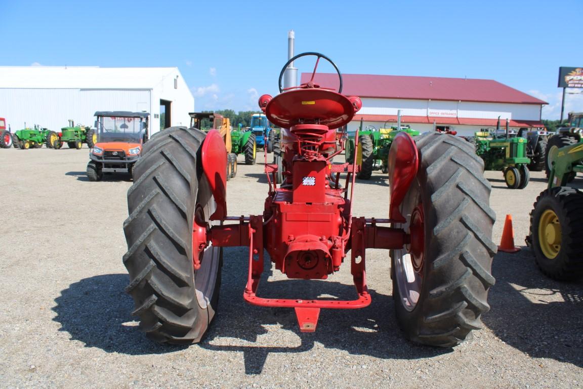 33271-FARMALL SUPER M