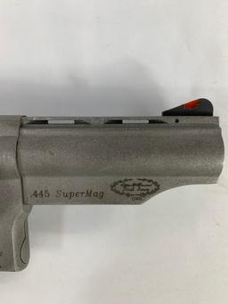 1381-DAN WESSON BATTERTON