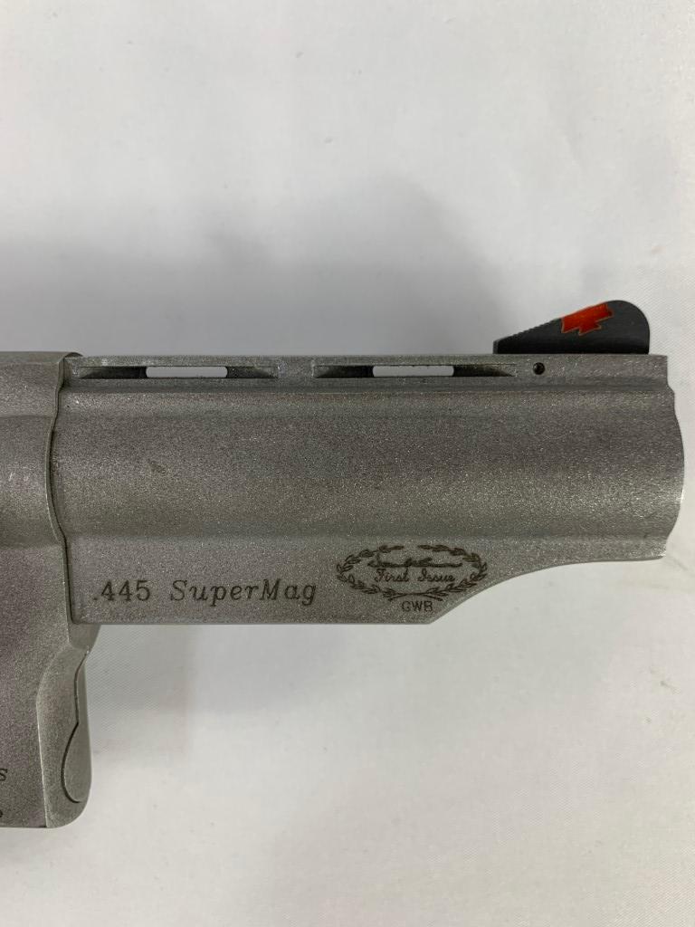 1381-DAN WESSON BATTERTON