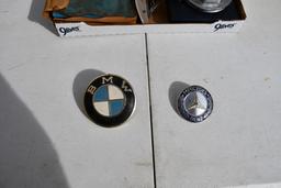 30906- BOX OF CAR ACCESSORIES