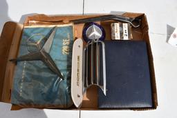 30906- BOX OF CAR ACCESSORIES