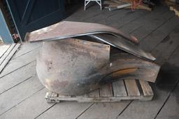 30512- PALLET OF FENDERS, (2) NEW PRODUCTION, ALL OTHERS ORIGINAL