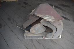 30512- PALLET OF FENDERS, (2) NEW PRODUCTION, ALL OTHERS ORIGINAL