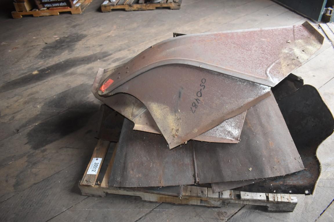 30512- PALLET OF FENDERS, (2) NEW PRODUCTION, ALL OTHERS ORIGINAL