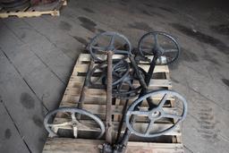30518- STEERING WHEELS, SHAFTS & BOXES