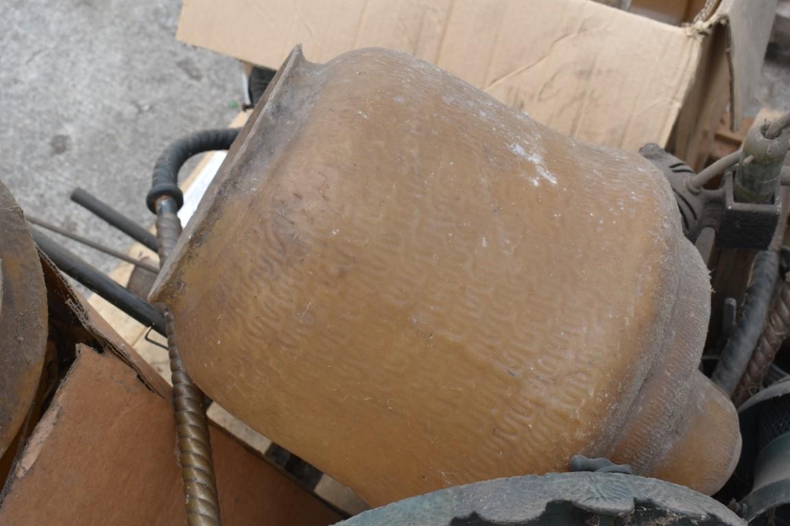 30270- PALLET OF STREET LIGHTS
