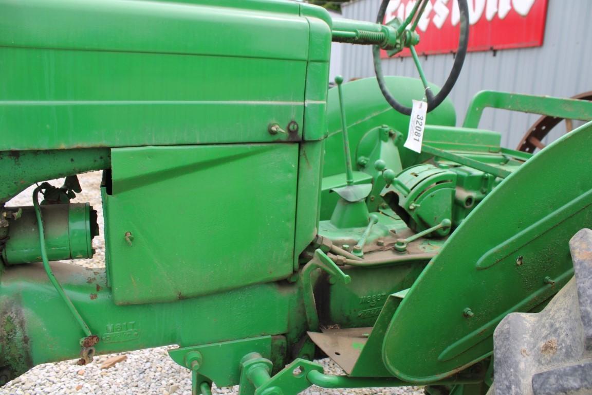 32081-JOHN DEERE MT