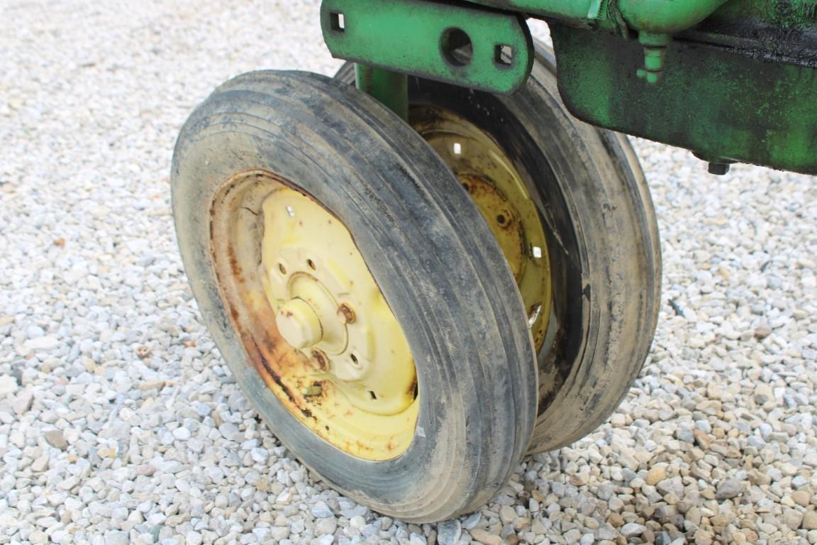 32081-JOHN DEERE MT