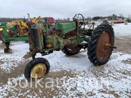 JD 40 PARTS TRACTOR
