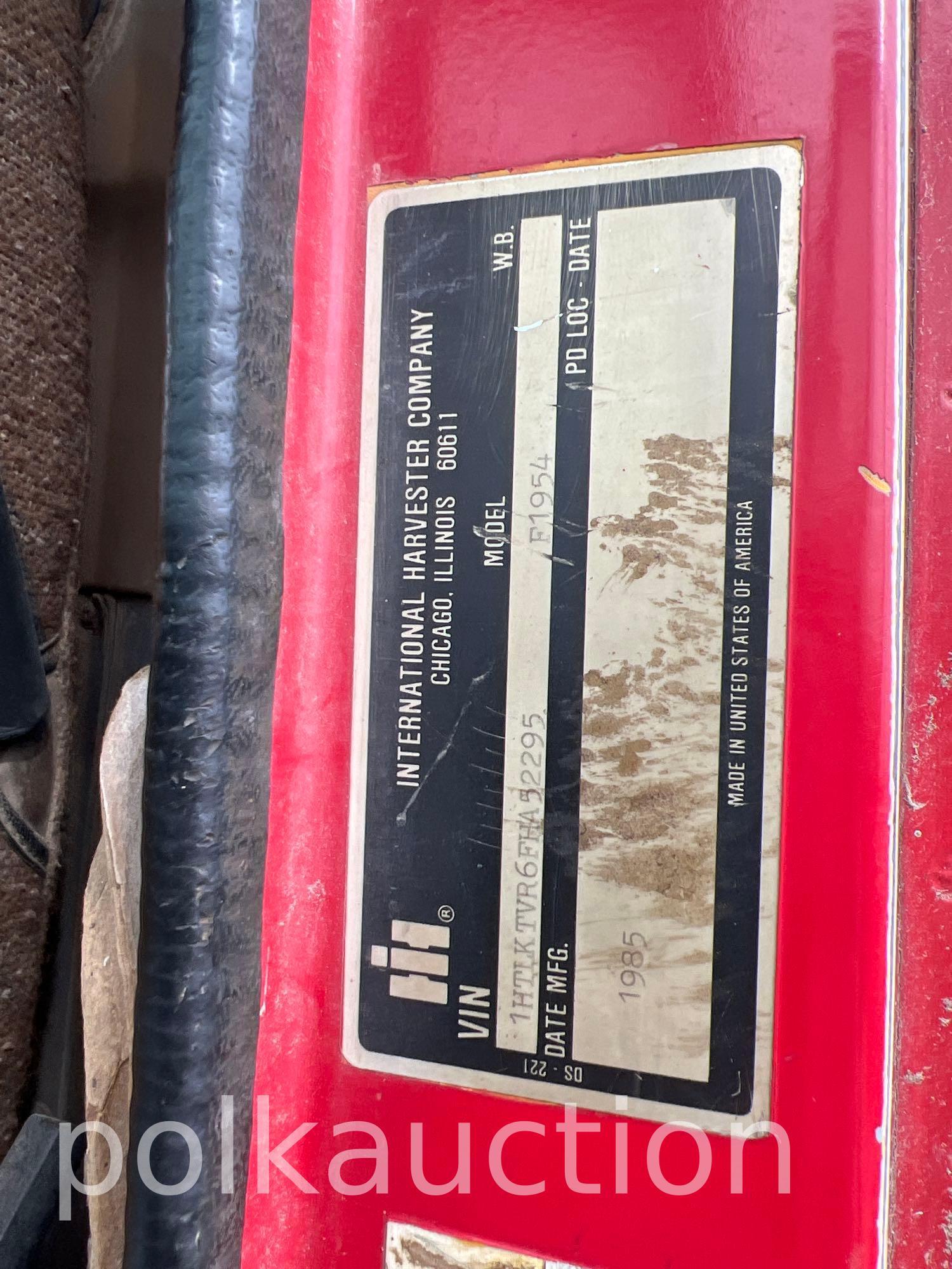 (1985) IH F19 DUMPTRUCK