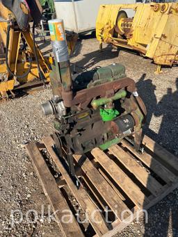 JOHN DEERE GAS ENGINE