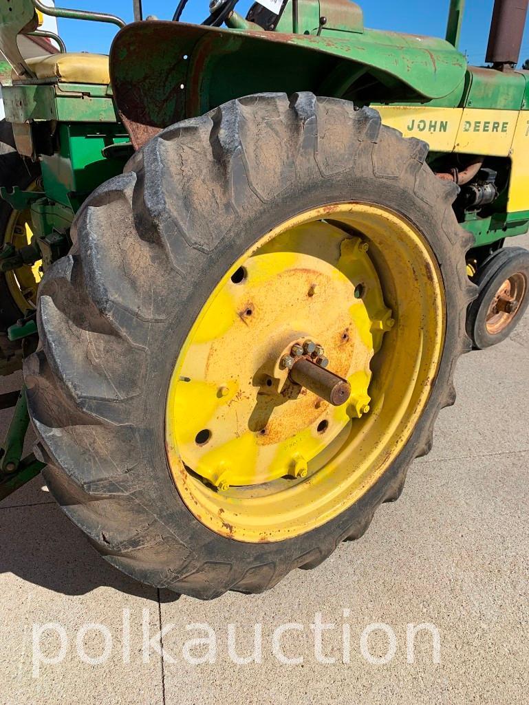 JOHN DEERE 730