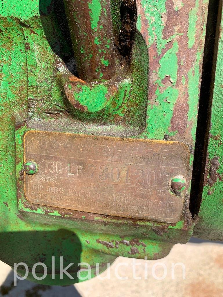 JOHN DEERE 730