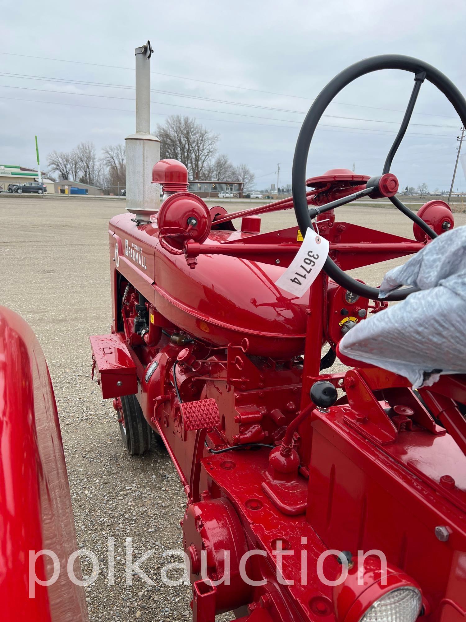 (1953) FARMALL SUPER M
