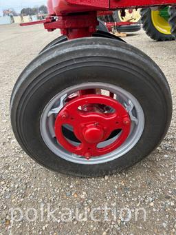 (1953) FARMALL SUPER M