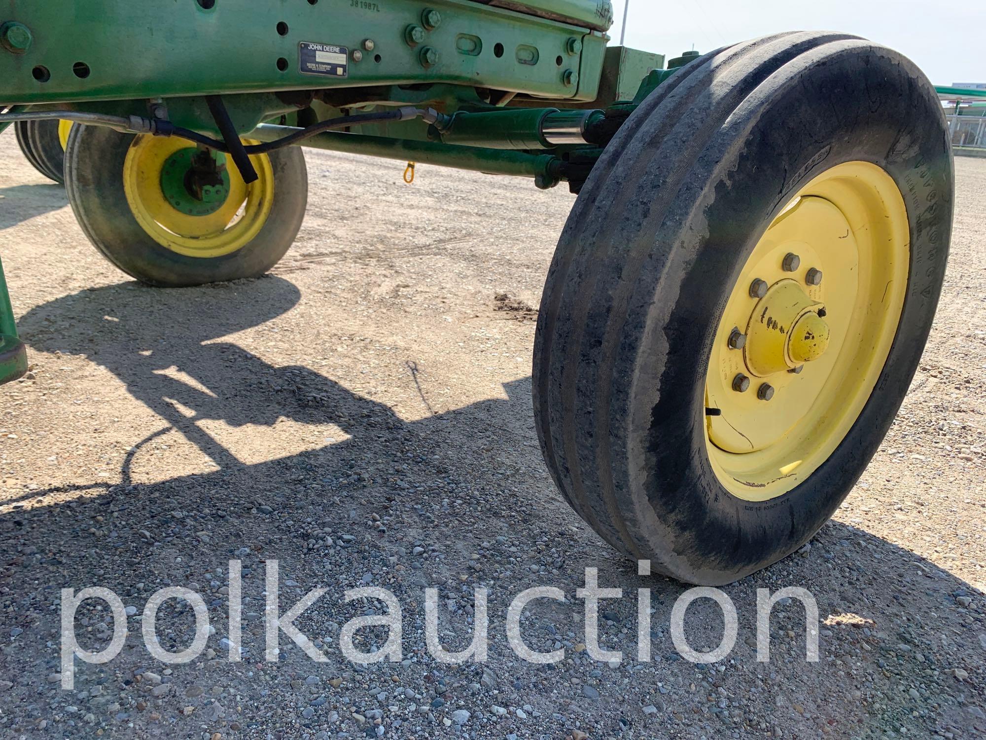 JOHN DEERE 6120