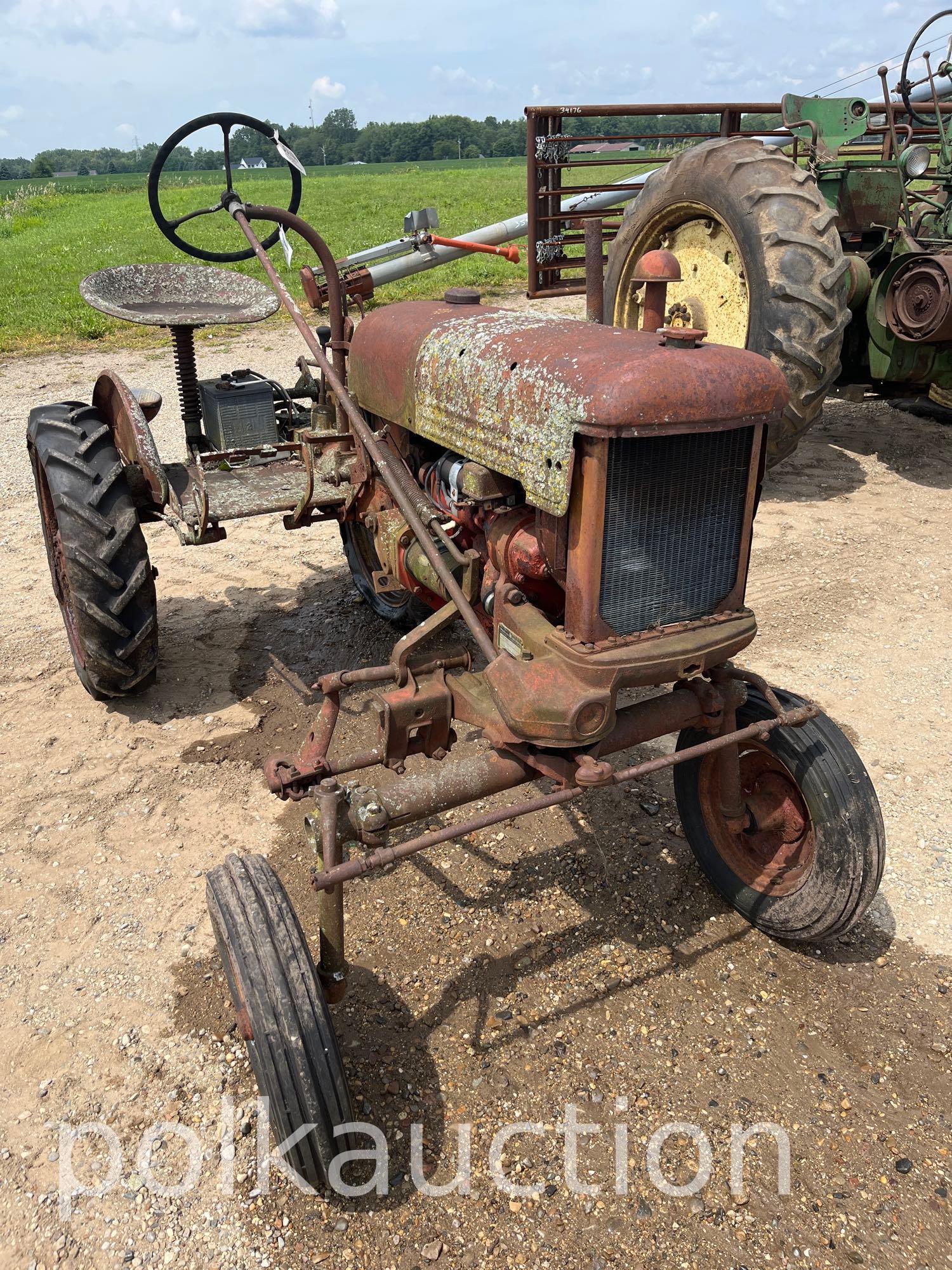 39744-FARMALL CUB