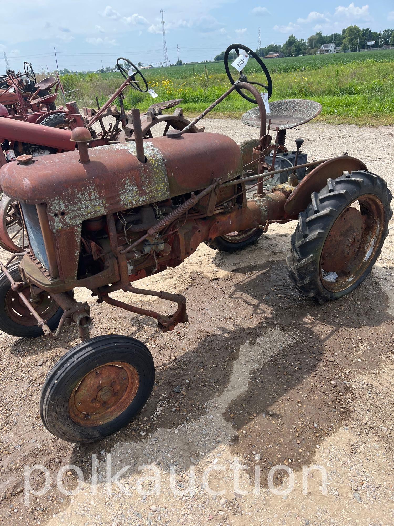 39744-FARMALL CUB