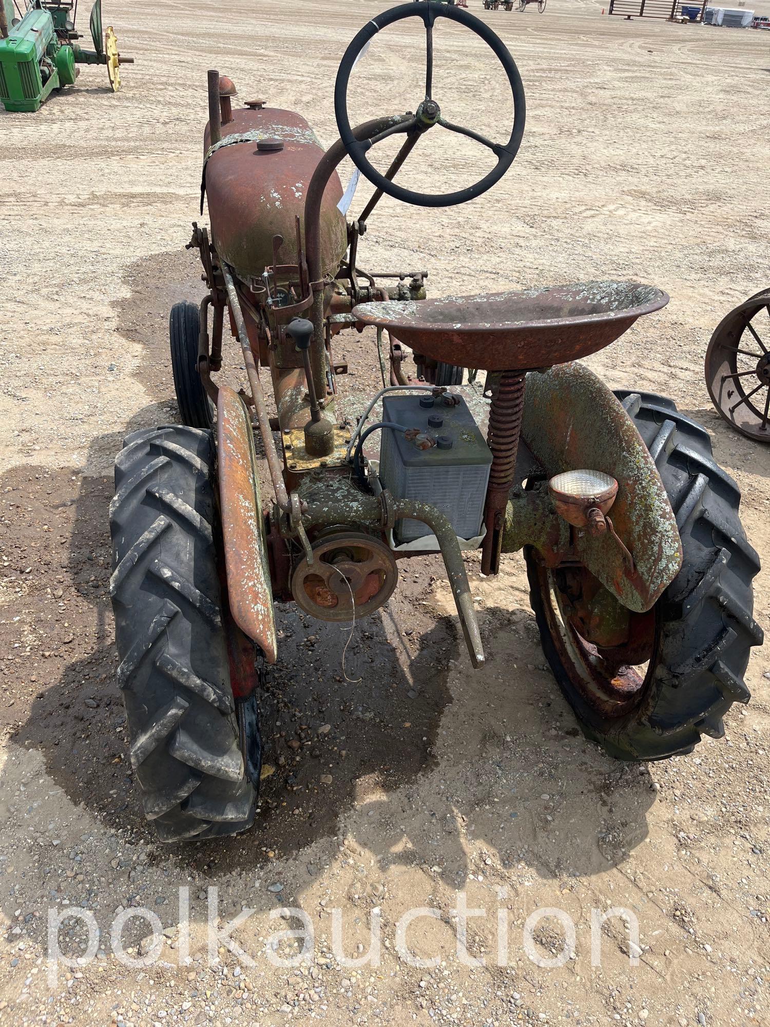 39744-FARMALL CUB