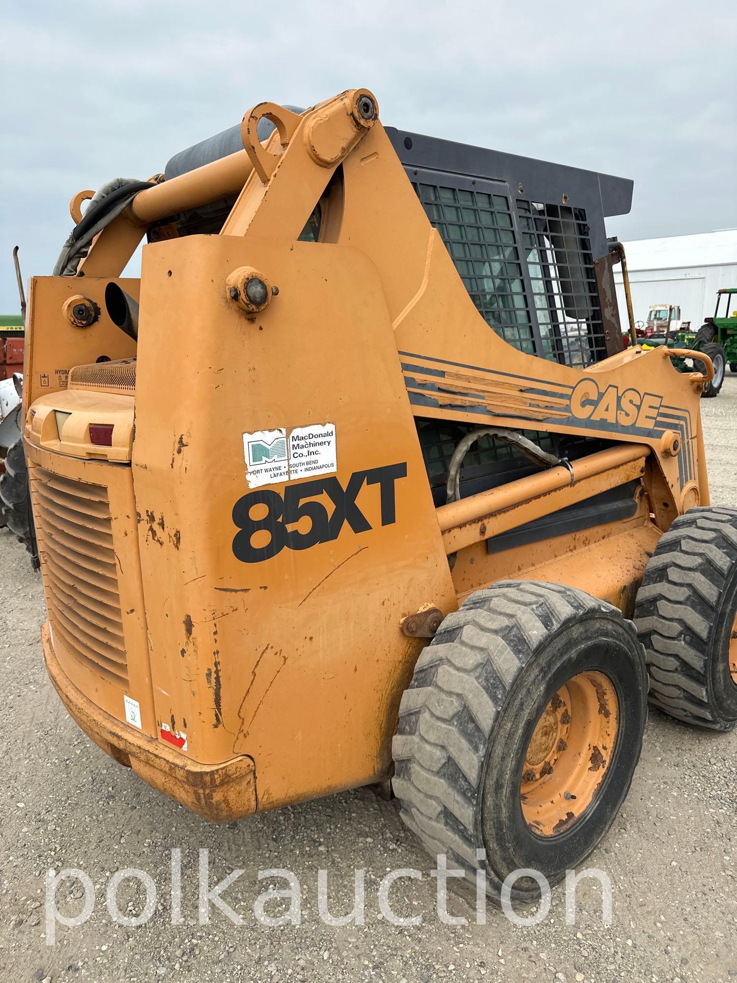 520-CASE 85XT SKID STEER