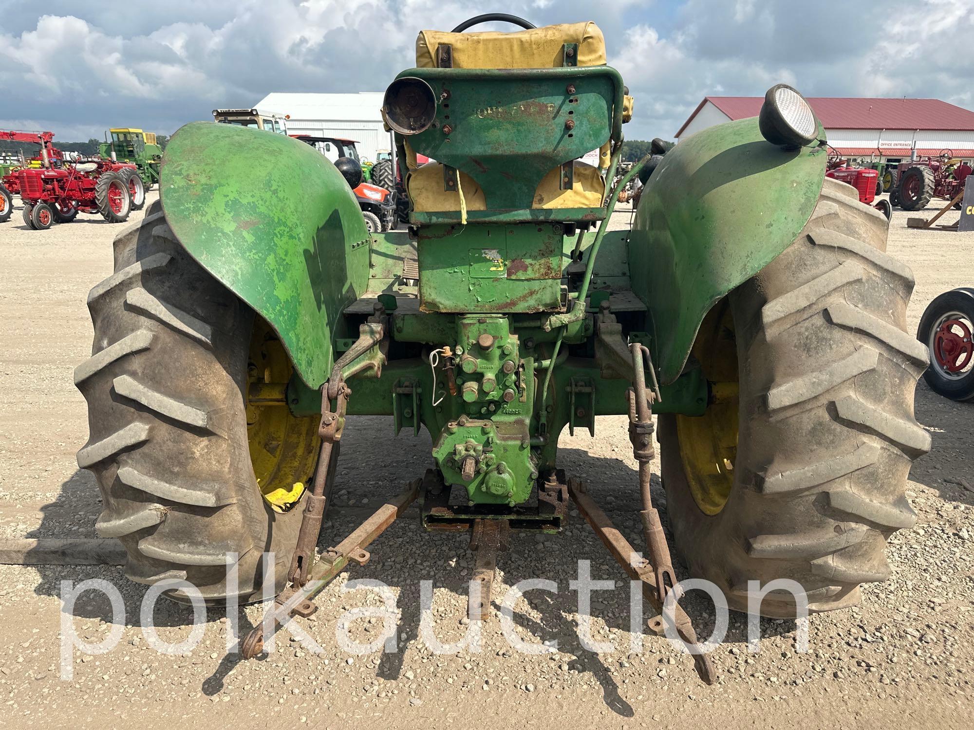 844-JOHN DEERE 60 STANDARD