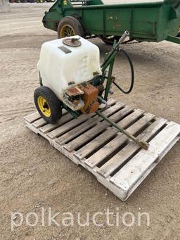 1142-JOHN DEERE 5B SPRAYER