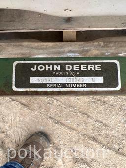 1142-JOHN DEERE 5B SPRAYER