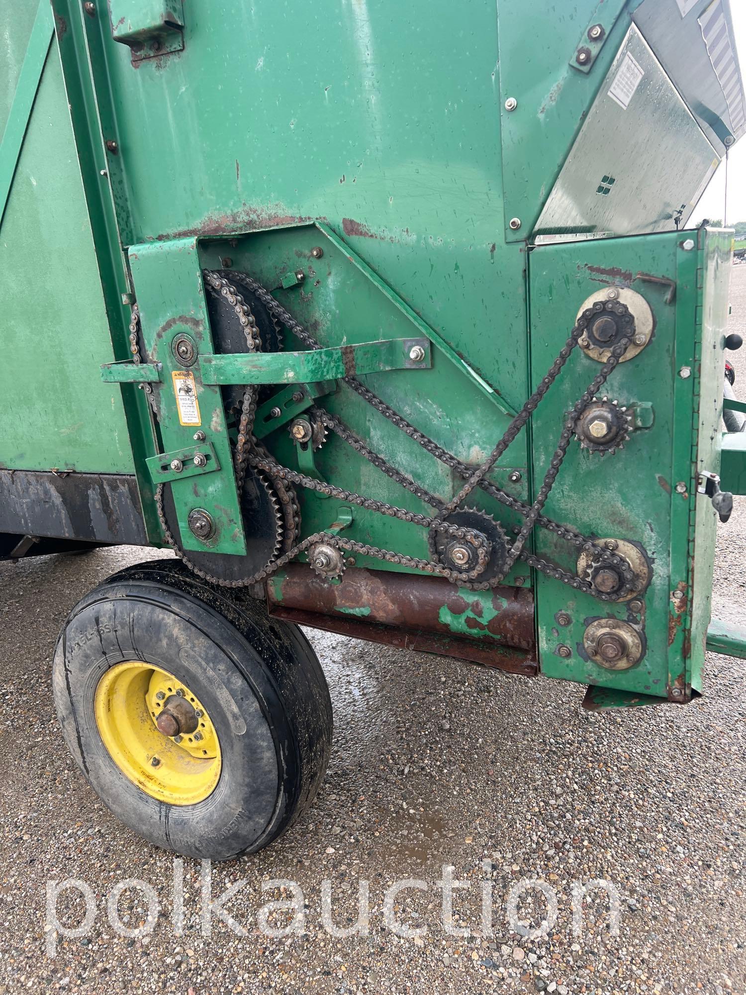 39325-BADGER FORAGE WAGON