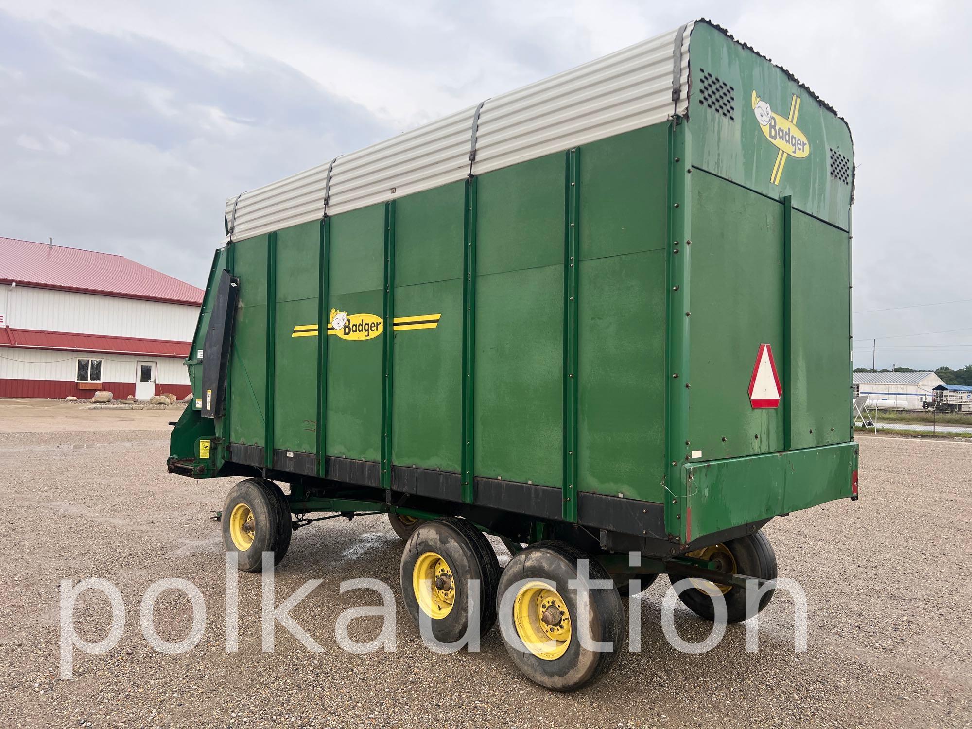 39325-BADGER FORAGE WAGON
