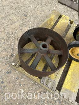 728-JOHN DEERE 220 T TILLER
