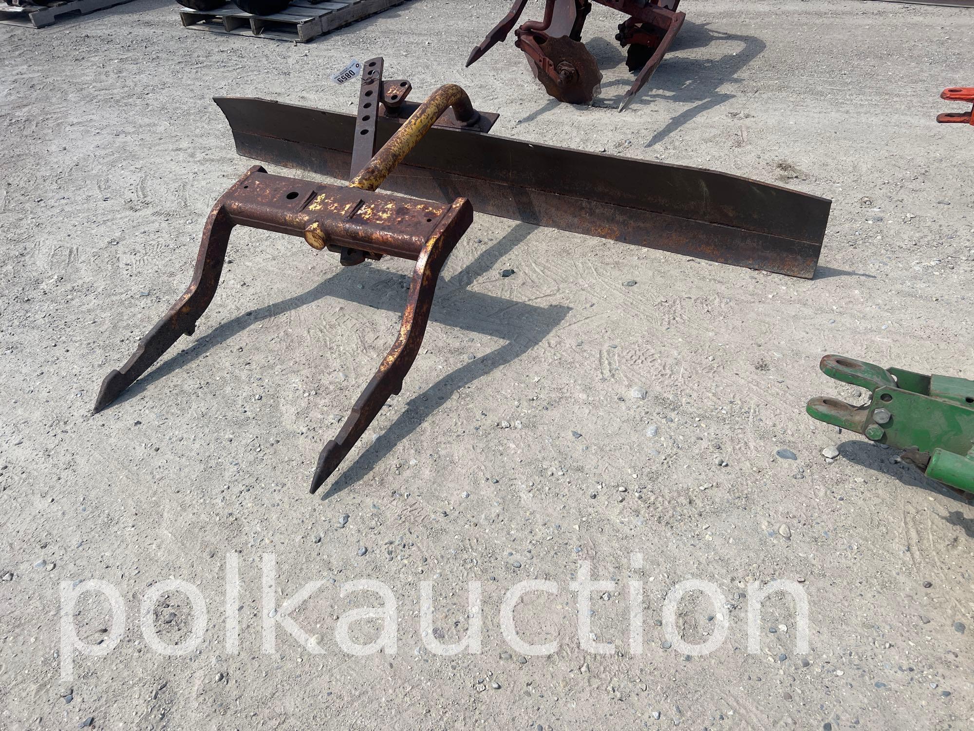 859-IH FAST HITCH BLADE