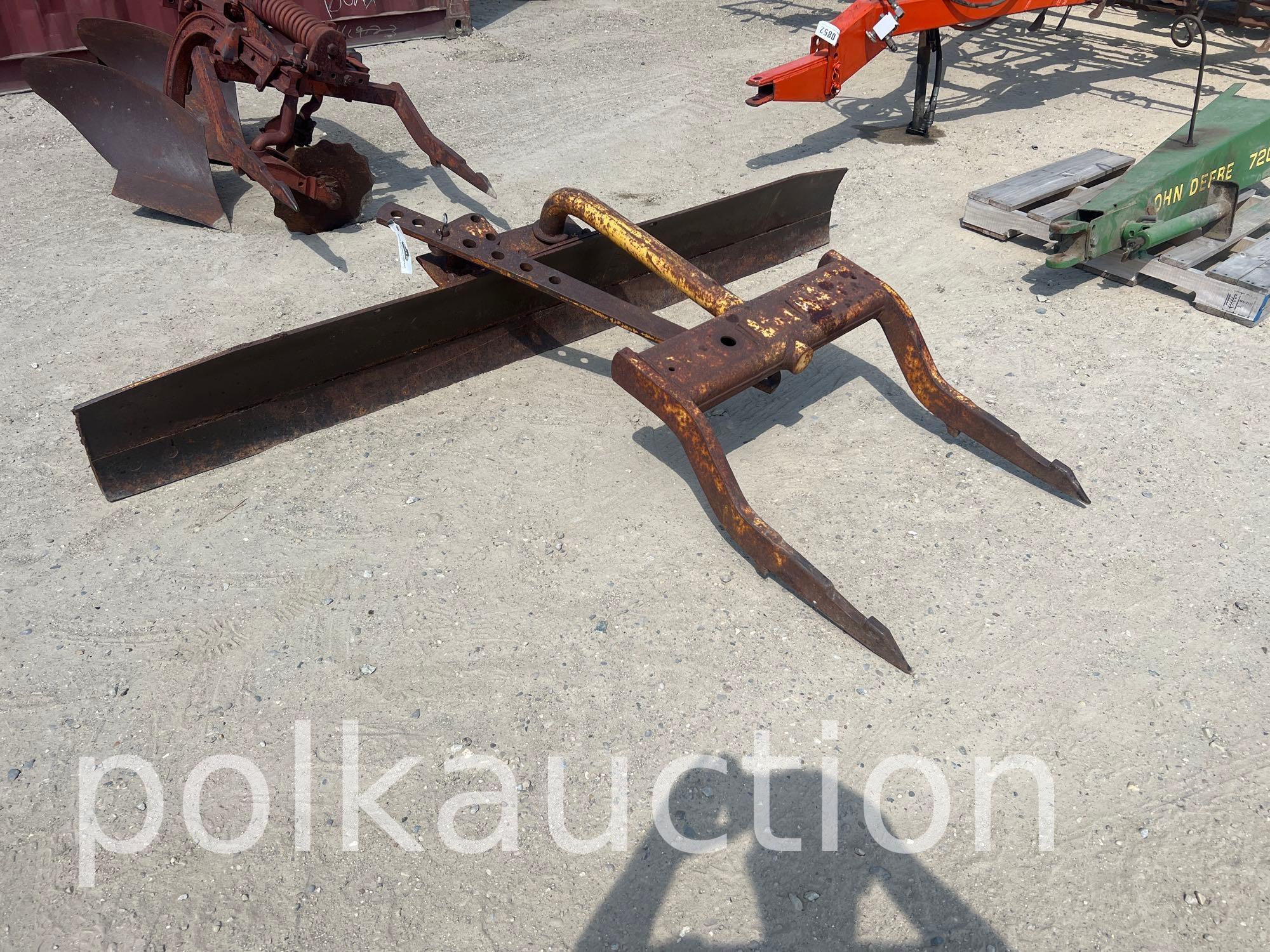 859-IH FAST HITCH BLADE