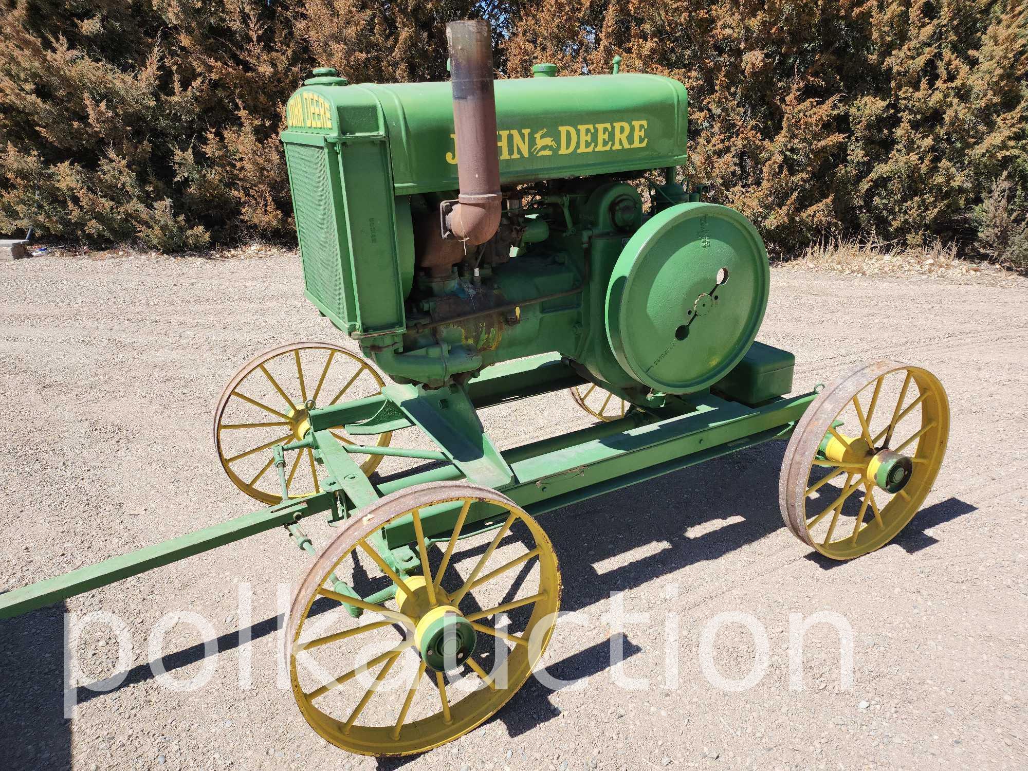 JOHN DEERE 'W' ENGINE ON CART