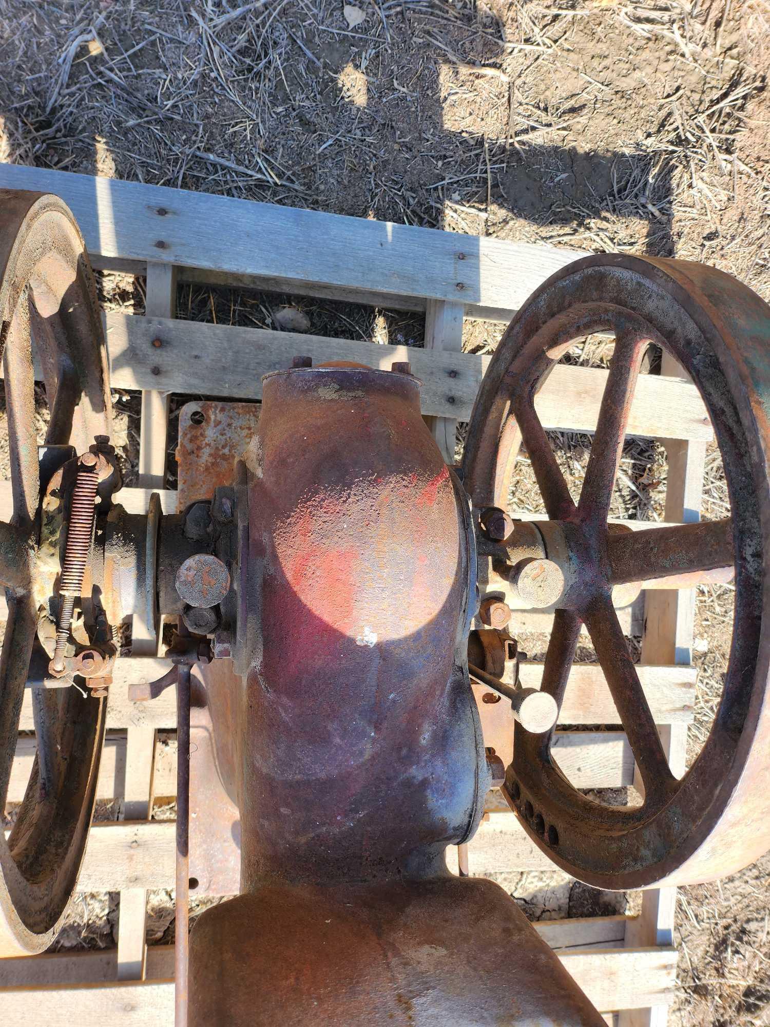 McCORMICK DEERING 3 HP ENGINE