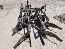 JOHN DEERE PULL TYPE PLOW