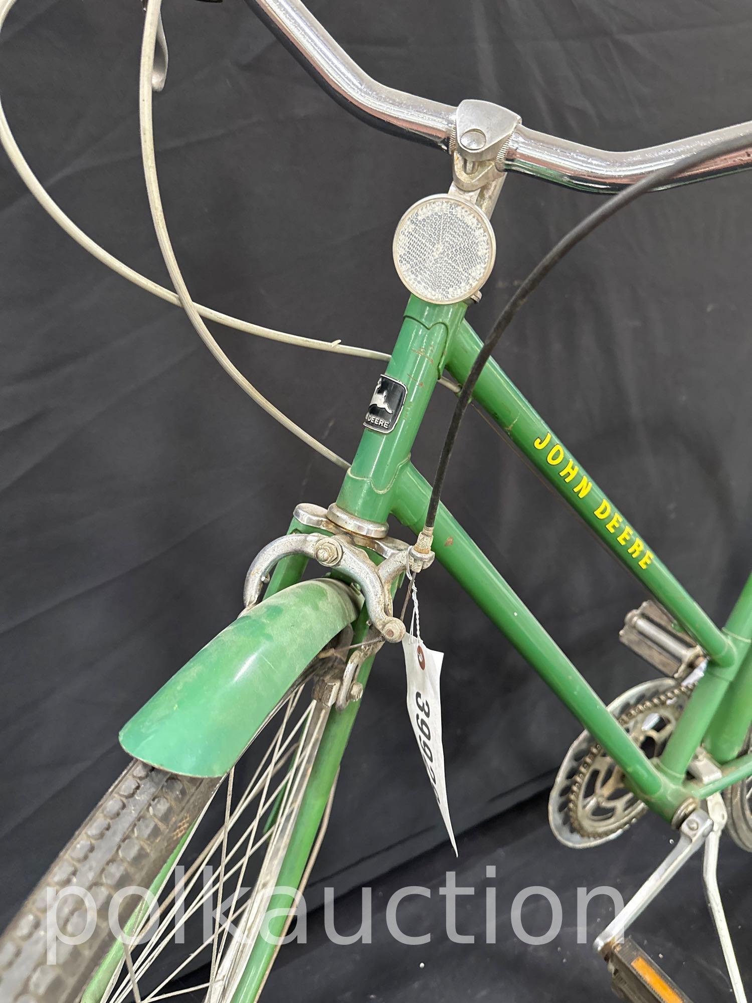 39929-JOHN DEERE BICYCLE
