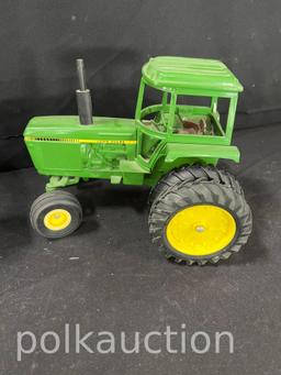 40287-JOHN DEERE 9400T + JOHN DEERE SERIES DUALS