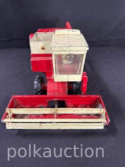 40659-INTERNATIONAL COMBINE