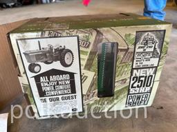 JOHN DEERE 2510 PRECISION TOY TRACTOR